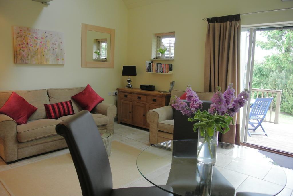 Frith Farm House Cottages Newnham  客房 照片