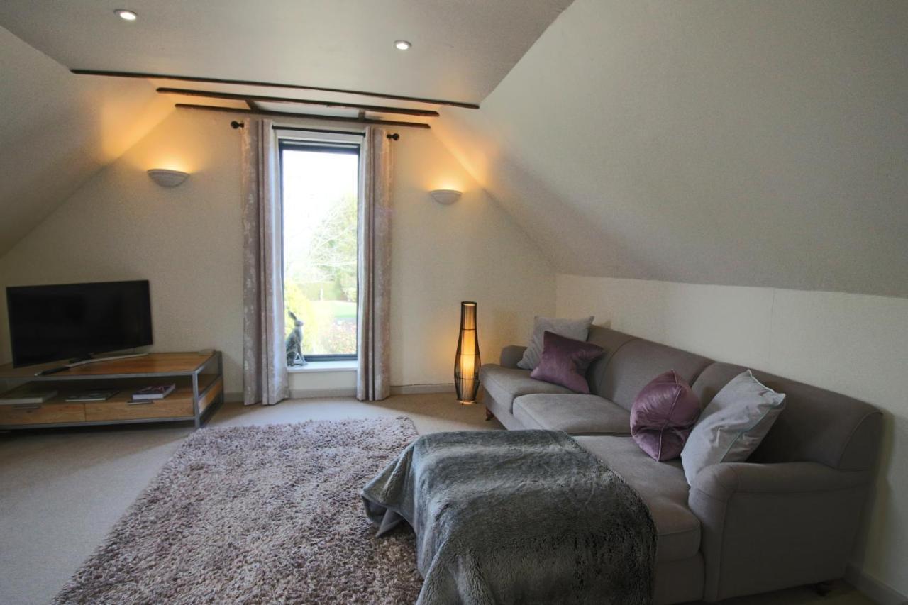 Frith Farm House Cottages Newnham  外观 照片