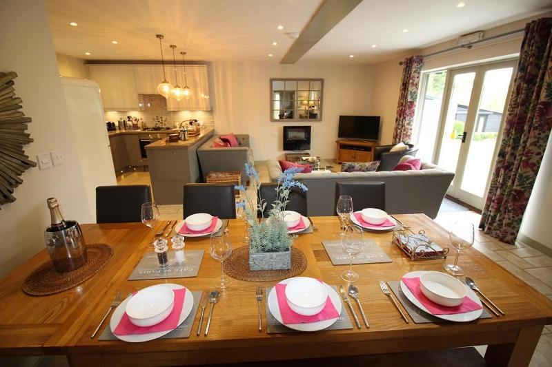 Frith Farm House Cottages Newnham  外观 照片