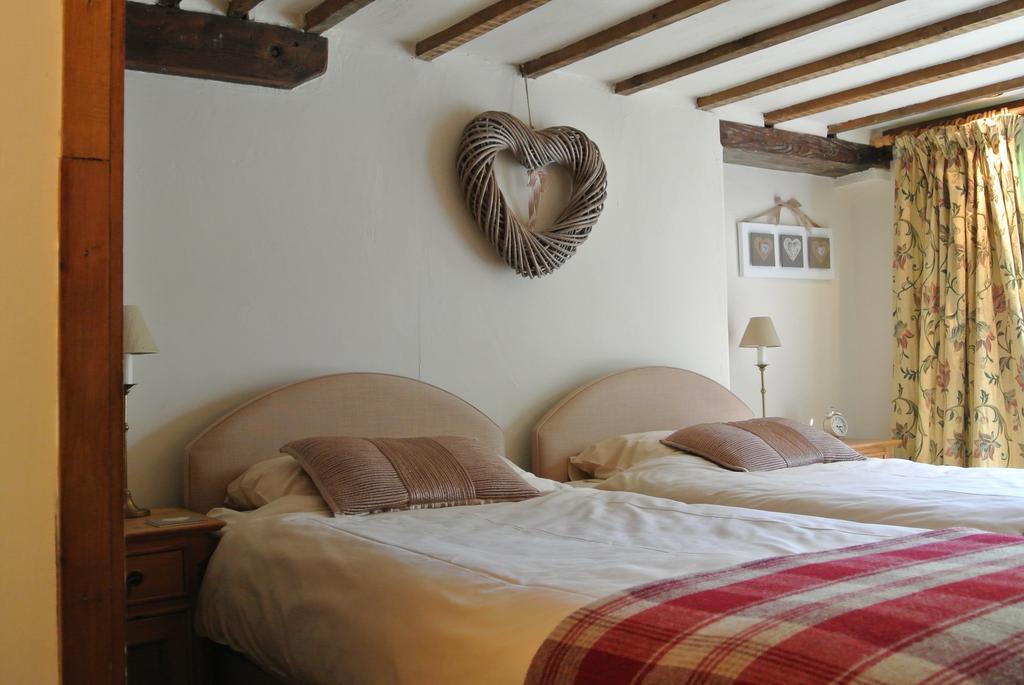 Frith Farm House Cottages Newnham  客房 照片